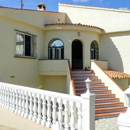 Colari Tatil Evi *